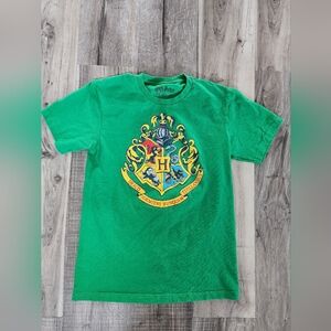 Warner Bros. Kids Green Hogwarts Crest T-Shirt